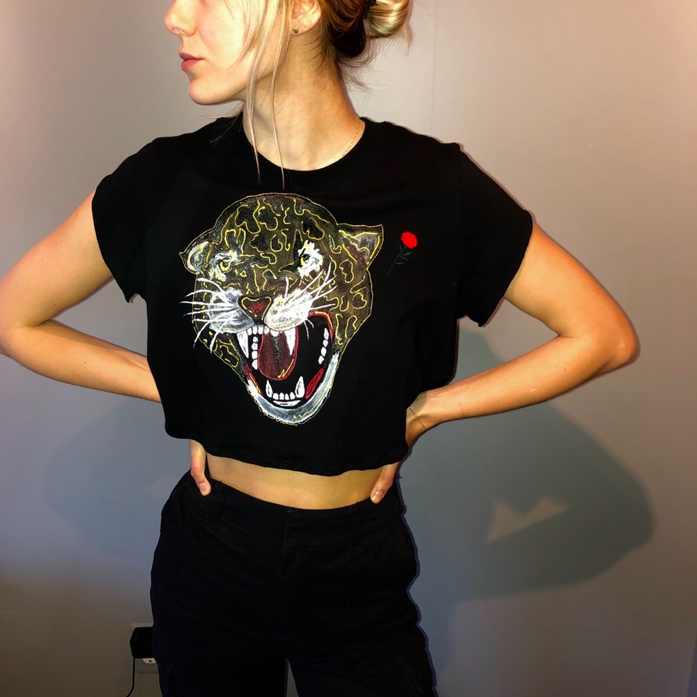 Black tiger crop top cut off tshirt forever21 zara